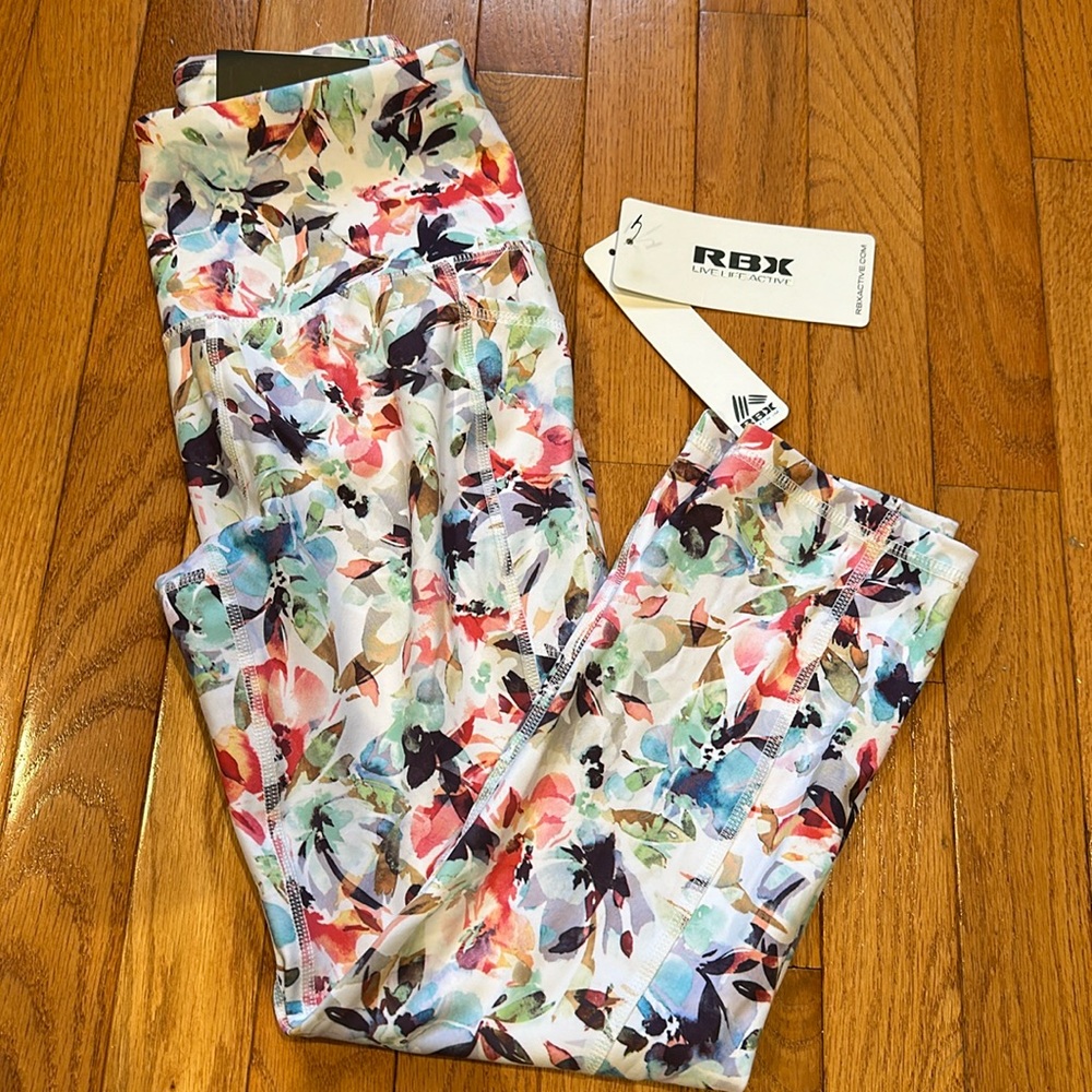RBX High Waisted Capri workout pants size Small NWT